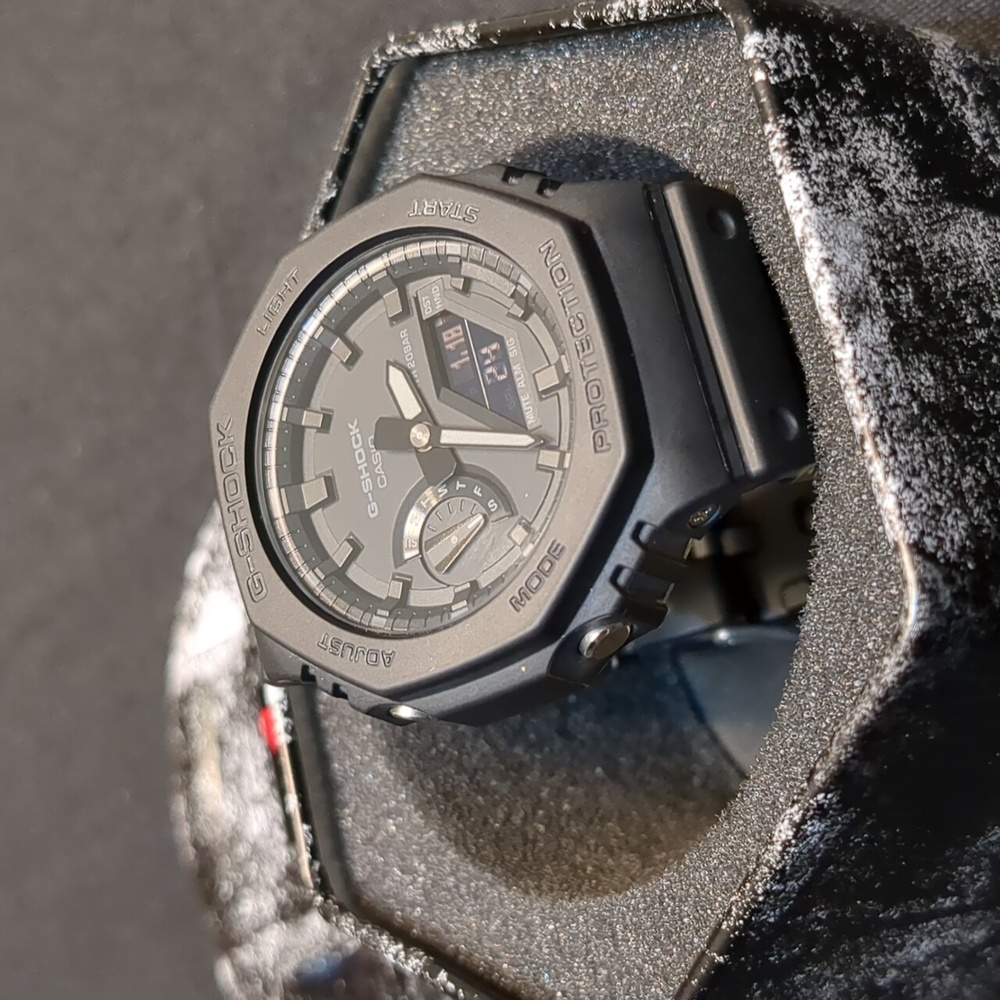 Casio G-Shock Carbon Core Guard GA-2100-1A1 Watch